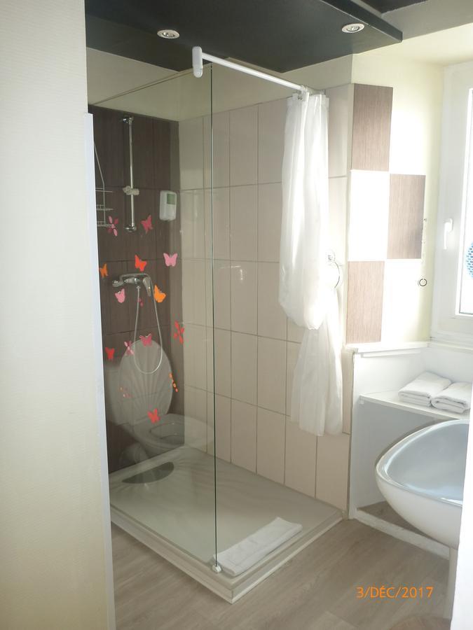 Logis Hotel Les Tilleuls Saint-Cirgues-de-Jordanne المظهر الخارجي الصورة