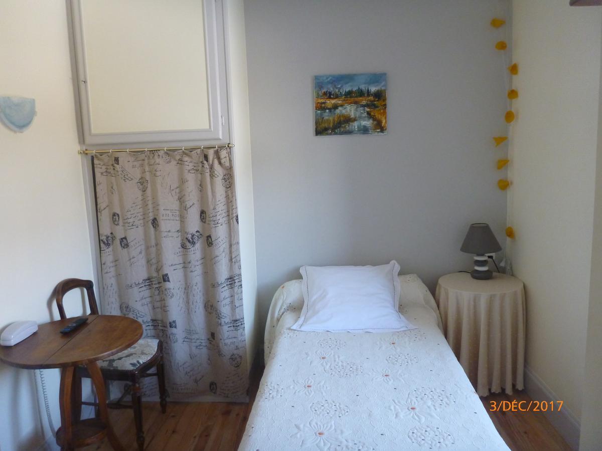 Logis Hotel Les Tilleuls Saint-Cirgues-de-Jordanne المظهر الخارجي الصورة