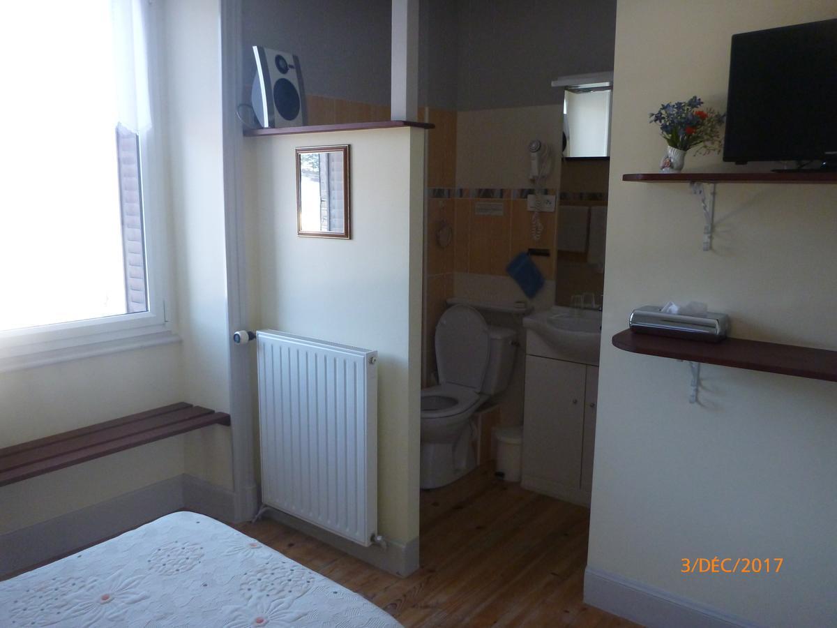 Logis Hotel Les Tilleuls Saint-Cirgues-de-Jordanne المظهر الخارجي الصورة
